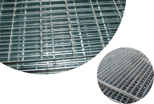 Aluminum Platform Bar Grating Panels Covering 125.25" Width x 115" Length Span